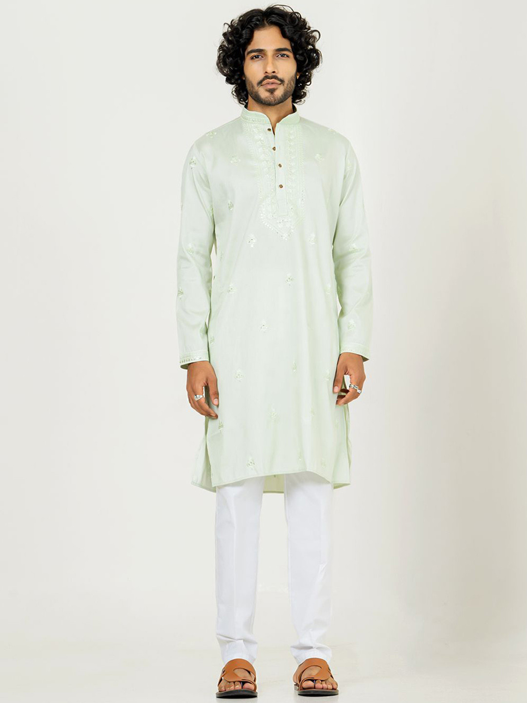 

Tistabene Embroidered Mandarin Collar Thread Work Handloom Straight Kurta, Green