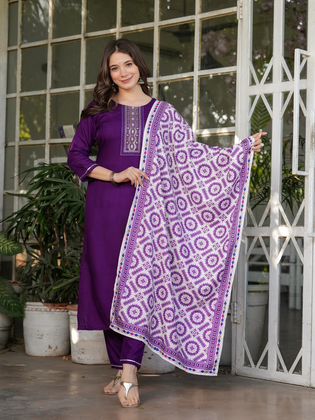 

Nimidiya Women Embroidered Regular Sequinned Kurta with Trousers & With Dupatta, Purple
