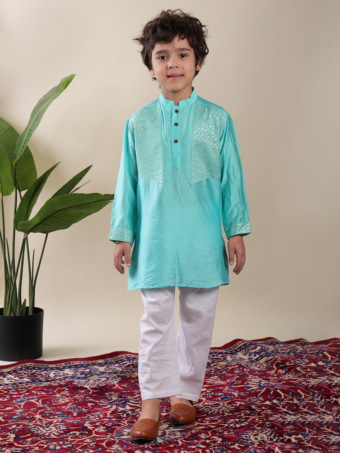 

Here&Now X Kinder Kids Boys Ethnic Motifs Printed Regular Pure Cotton Kurta with Trousers, Blue