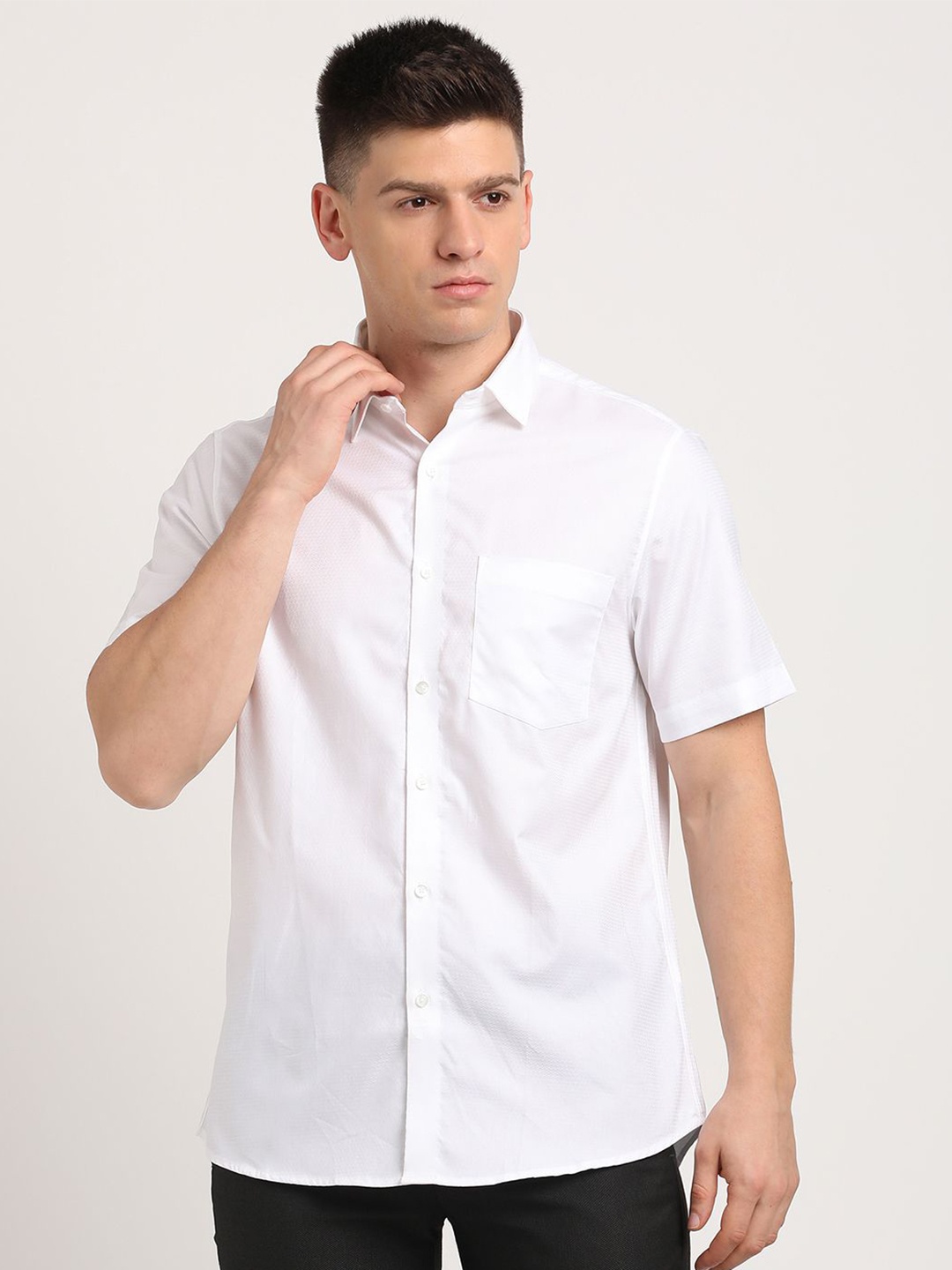 

Turtle Men Classic Slim Fit Opaque Formal Shirt, White