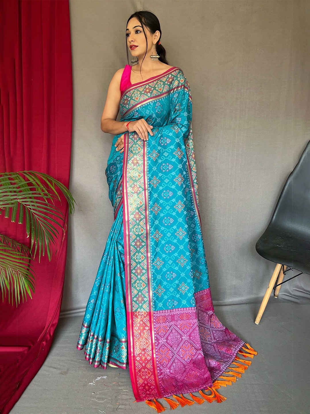 

FASHION STROM Woven Design Designer Patola Saree, Blue