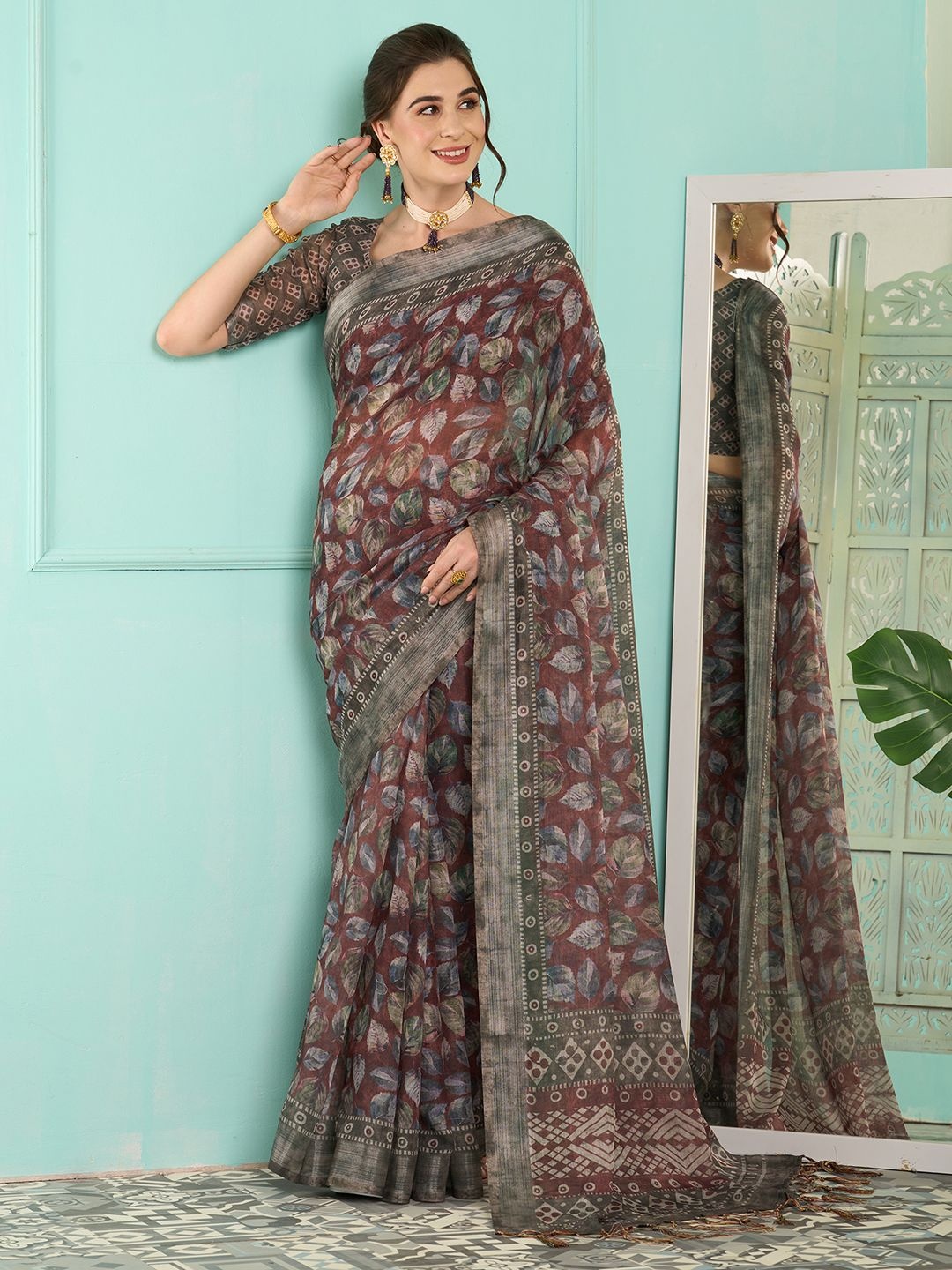 

Mitera Floral Linen Blend Saree, Brown