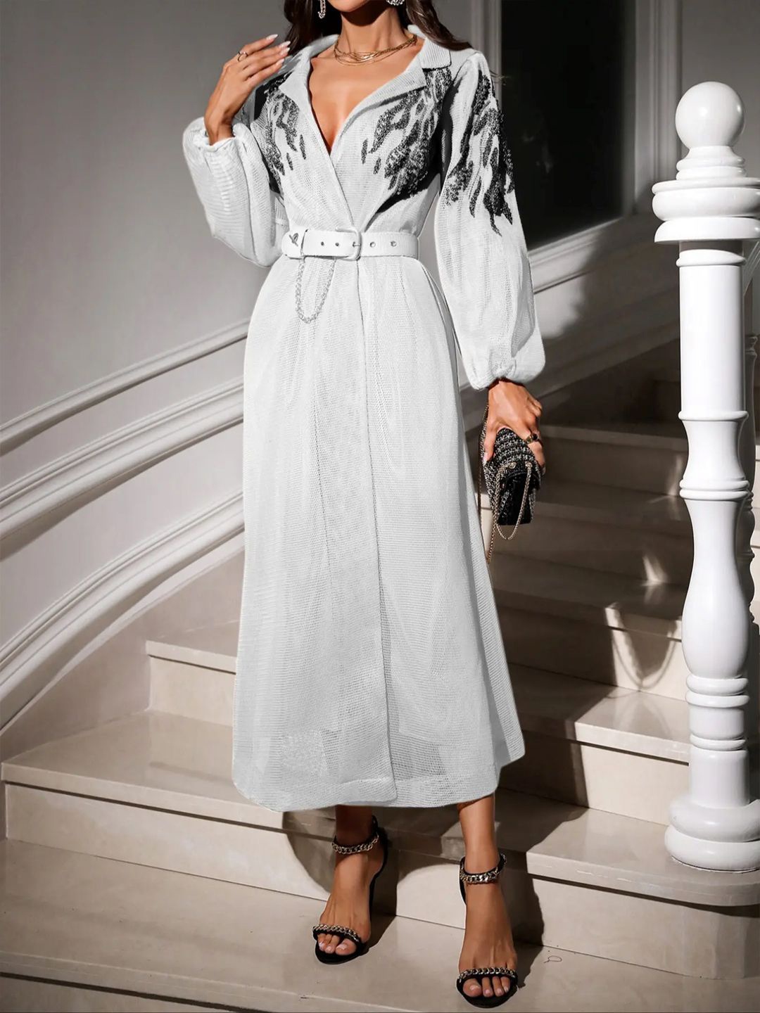 

bebe Print A-Line Midi Dress, White