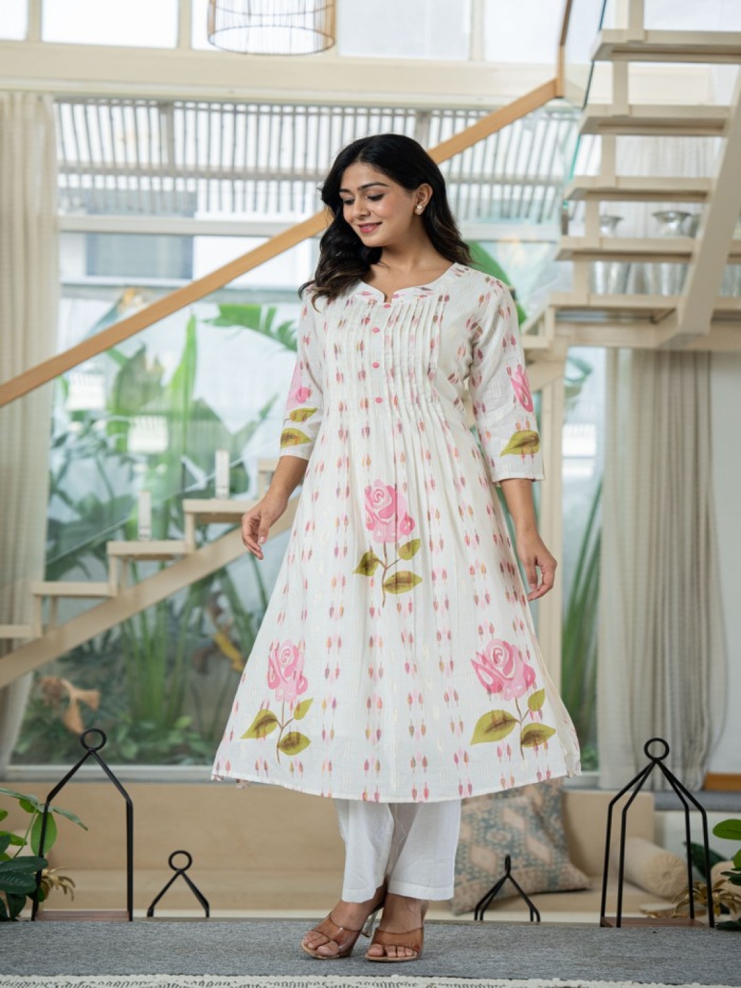 

CUSTARD Women Floral Regular Pure Cotton Kurta with Trousers, White
