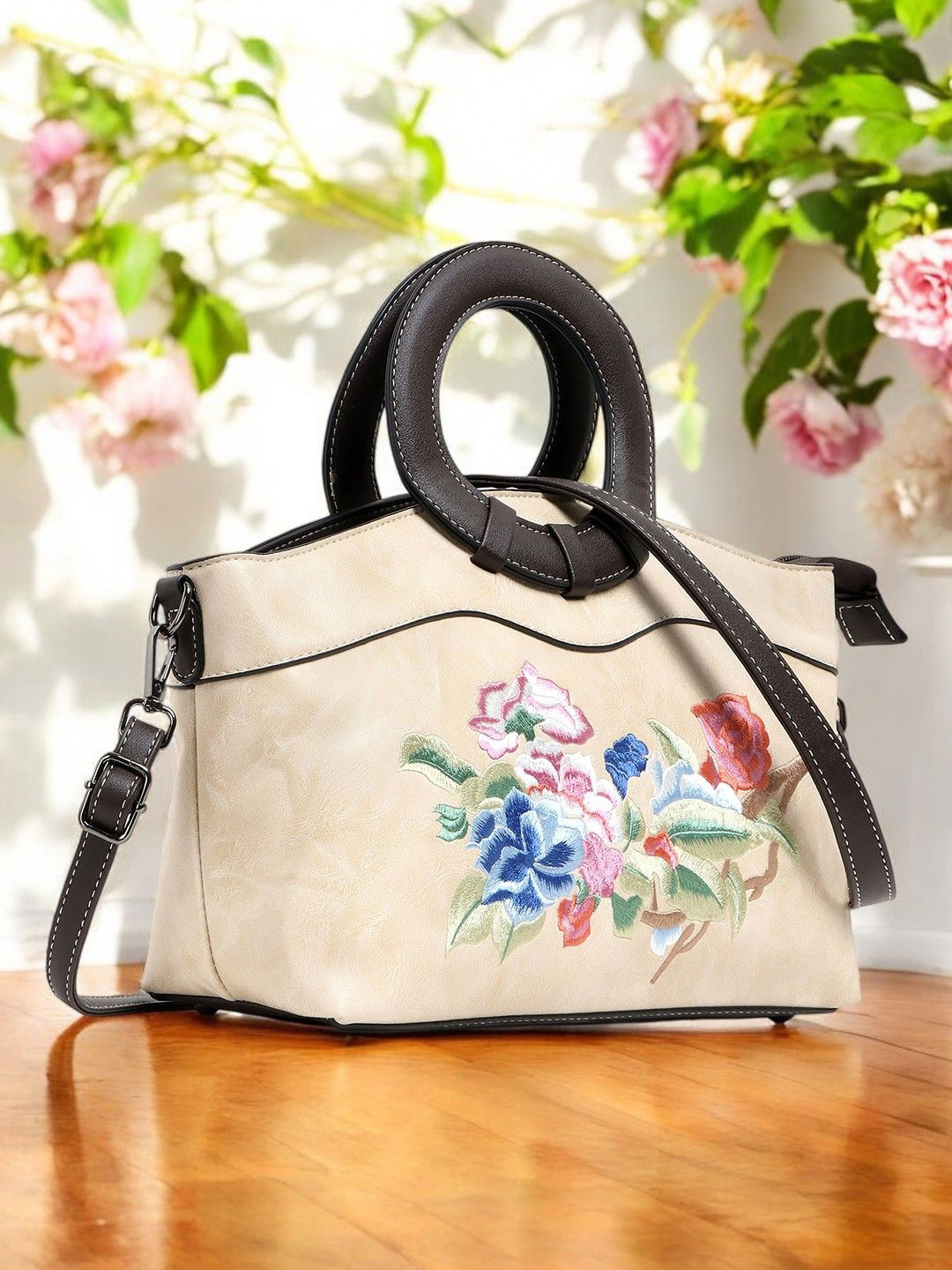 

Exotic Shopper Sling Bag, Beige