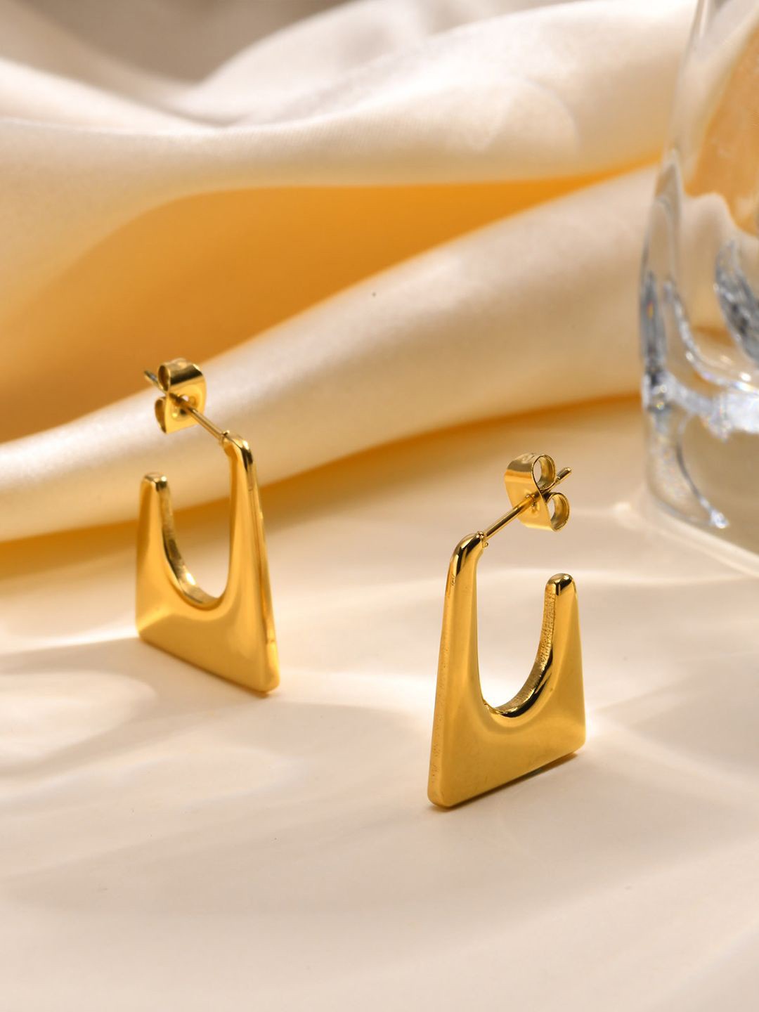 

VAGHBHATT Stainless Steel Gold-Plated Square Shaped Hoop Earrings