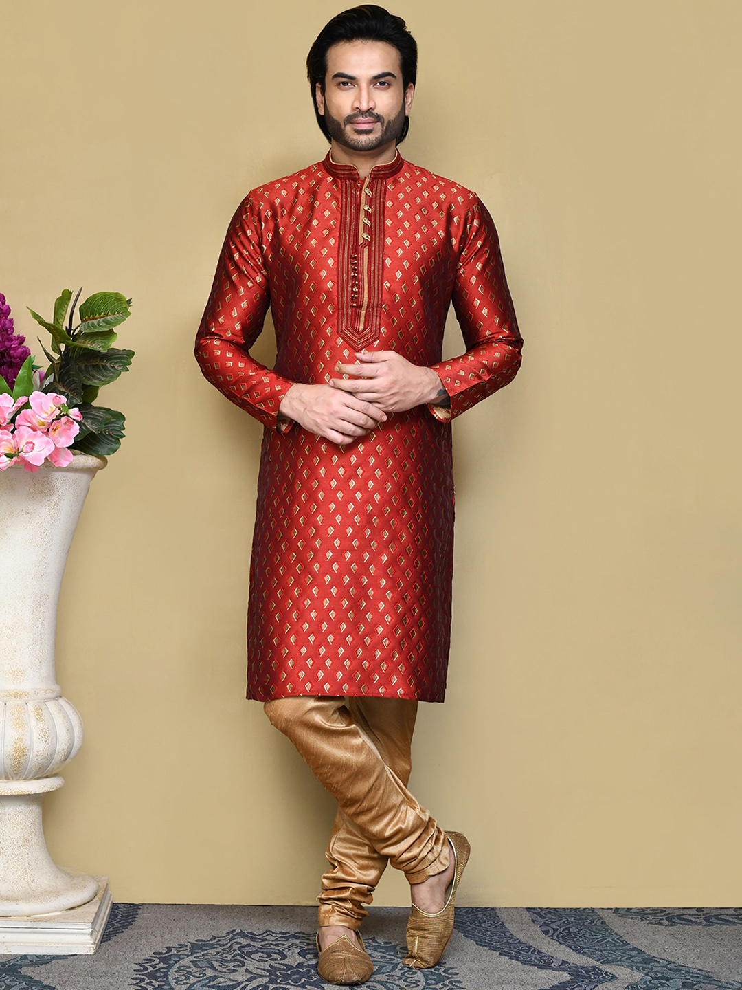 

RANAK Men Regular Kurta with Pyjamas, Red
