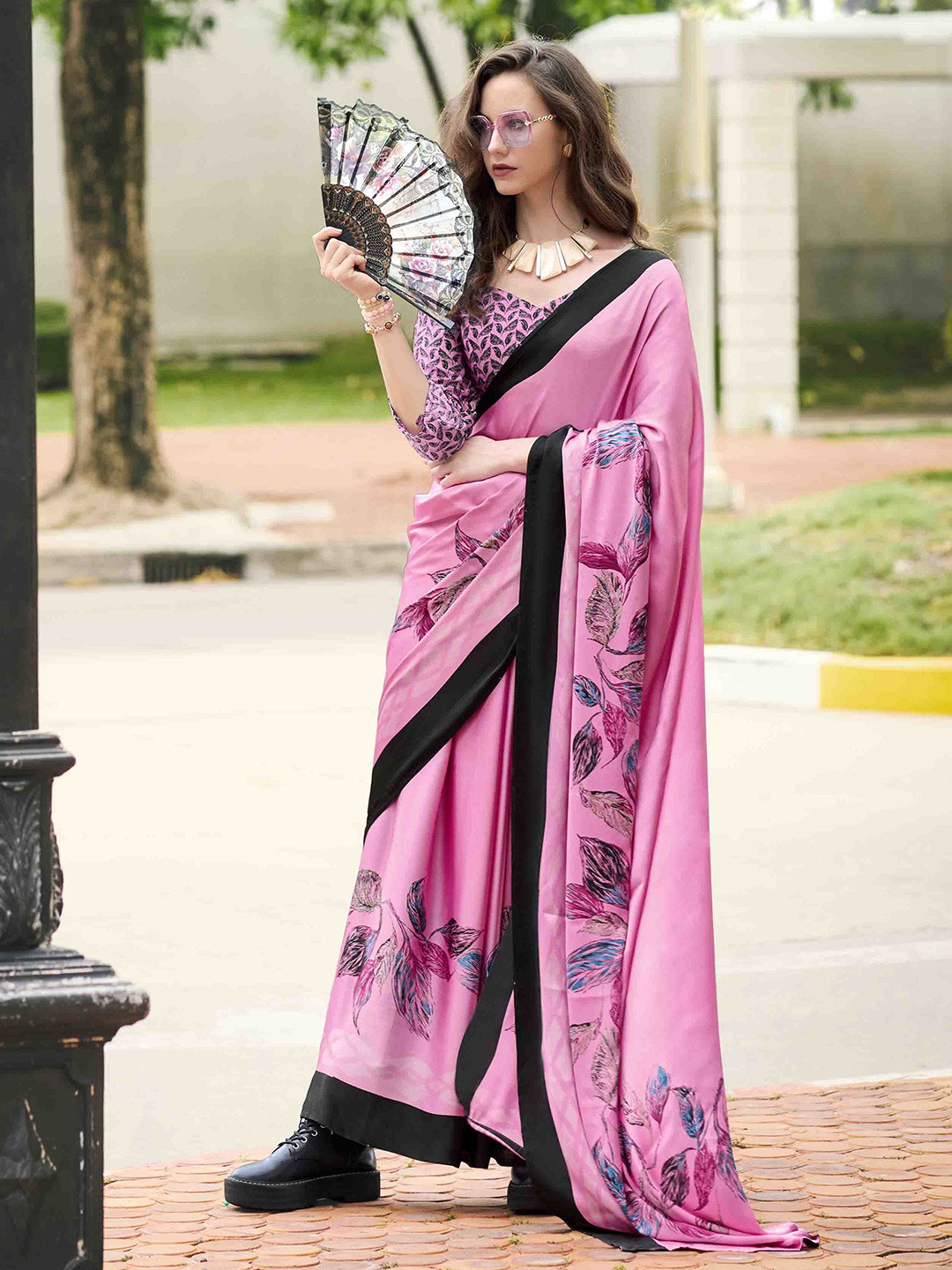 

KALINI Floral Satin Saree, Pink