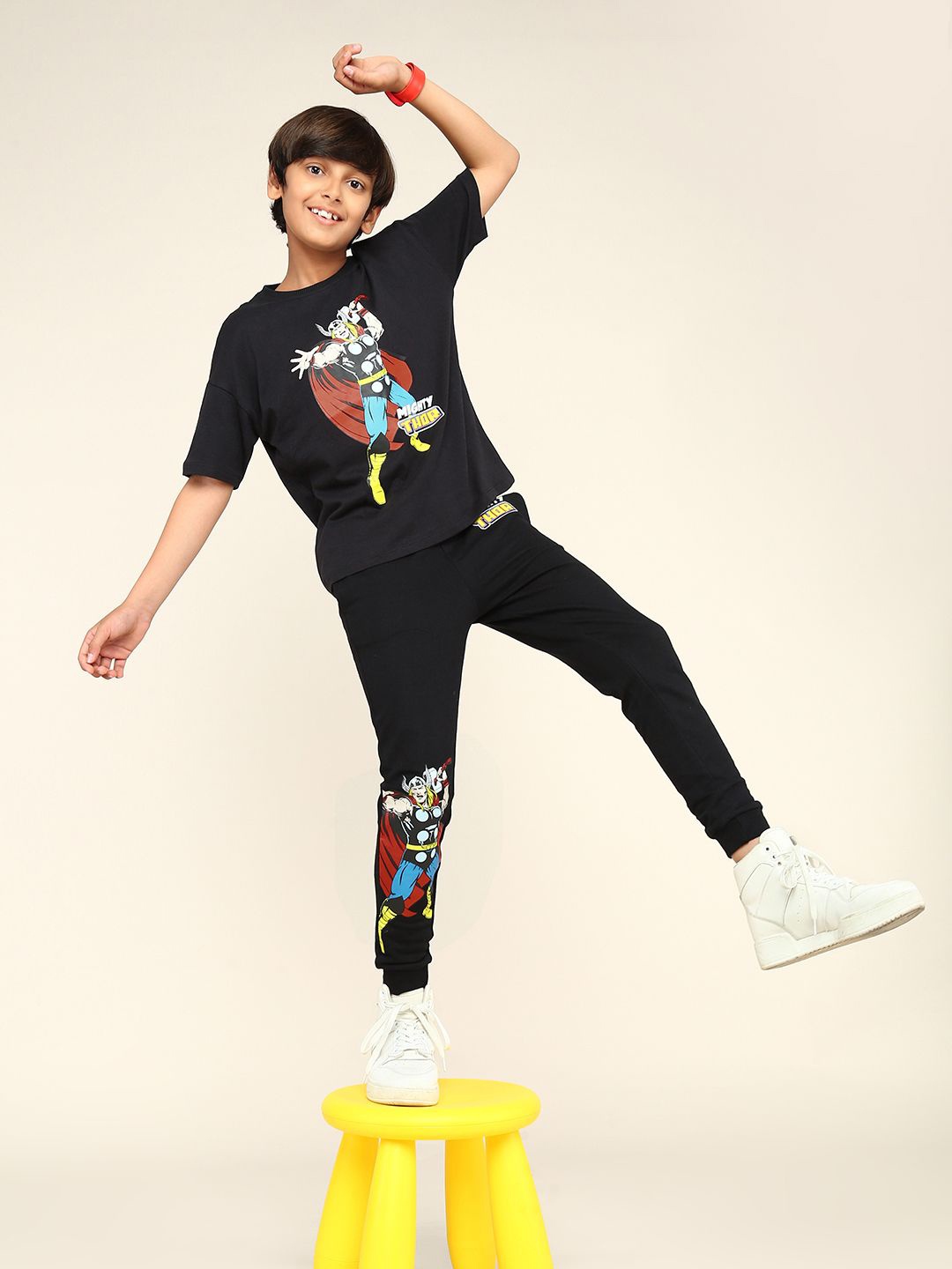 

BONKIDS Boys Abstract Printed Pure Cotton T-shirt With Pyjama, Black