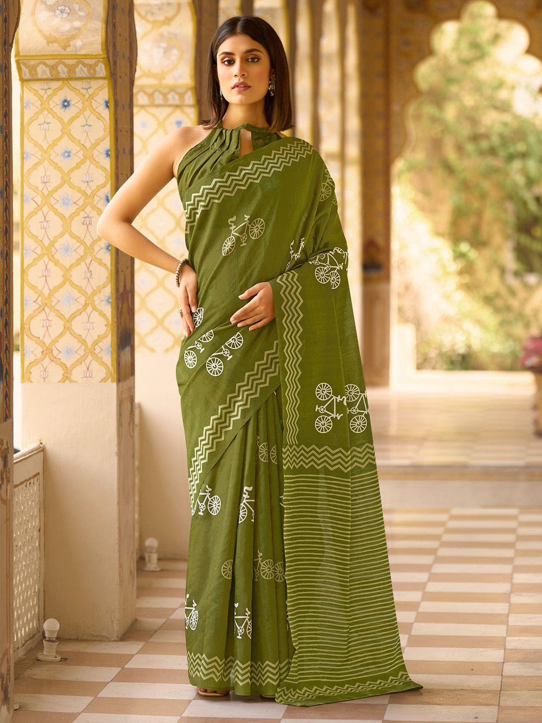 

Mitera Bagh Silk Blend Block Print Saree, Olive