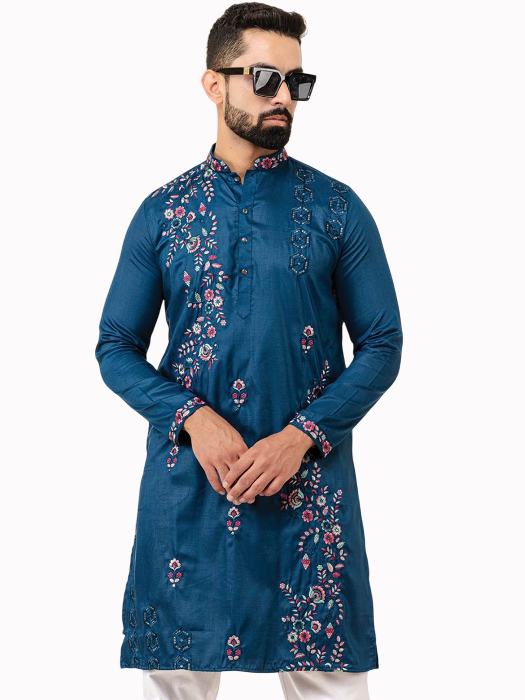 

Tistabene Embroidered Mandarin Collar Thread Work Handloom Straight Kurta, Teal