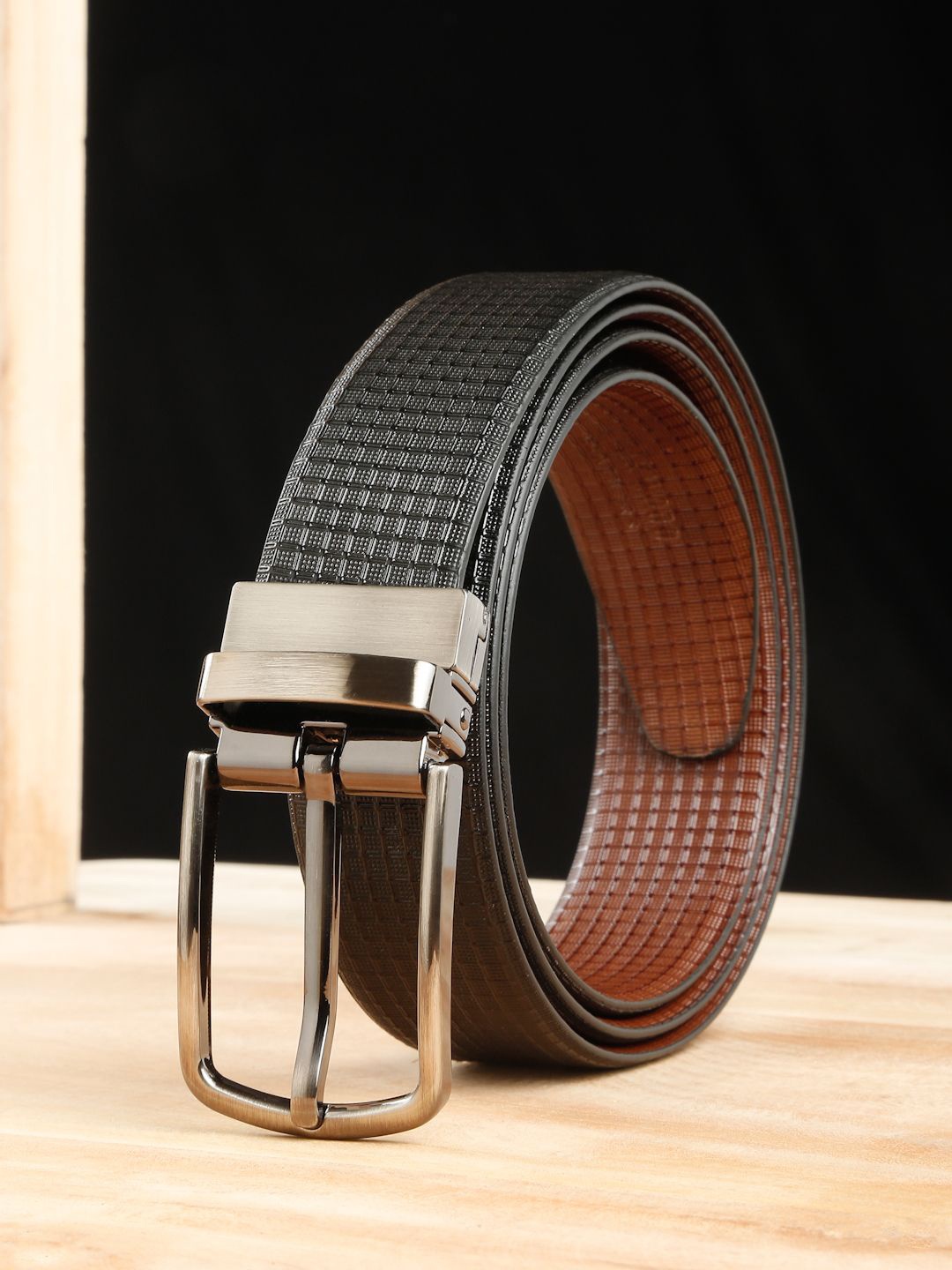 

Teakwood Leathers Men Textured Leather Reversible Formal Belt, Black
