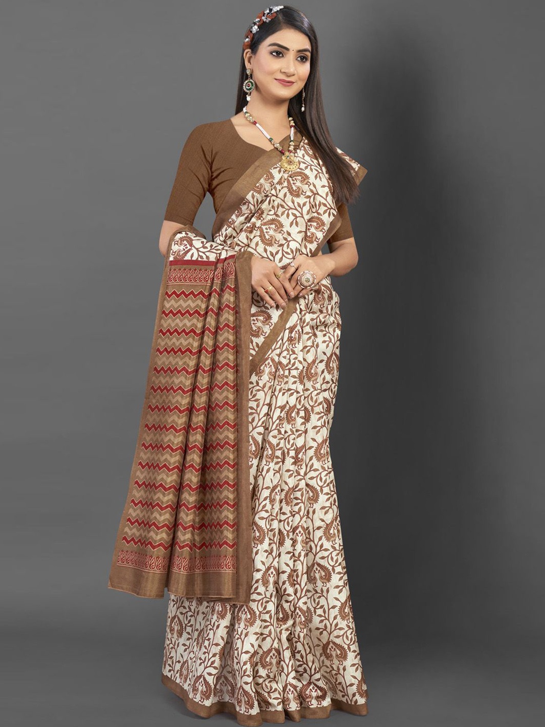 

Mitera Ethnic Motifs Silk Blend Dabu Saree, Off white
