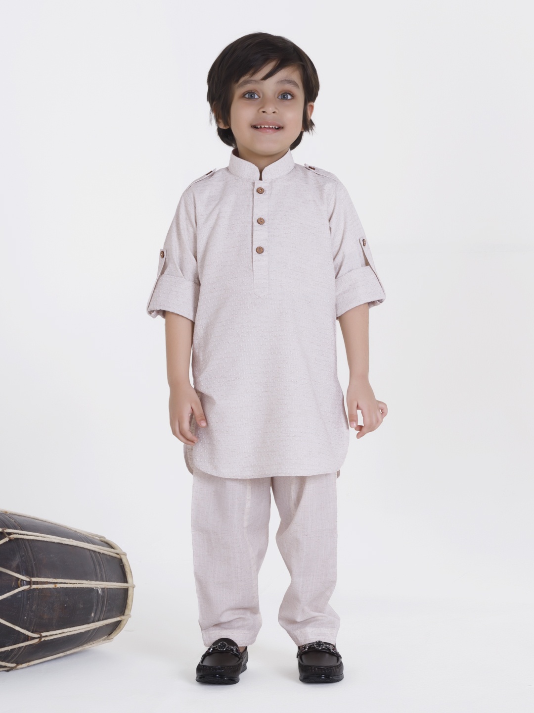 

Ministitch Boys Ethnic Motifs Regular Linen Kurta with Pyjamas, Off white