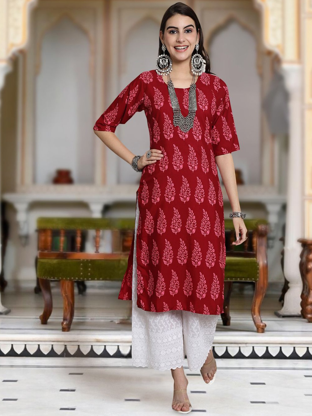 

Moda Rapido Floral Printed Round Neck Straight Kurta, Red
