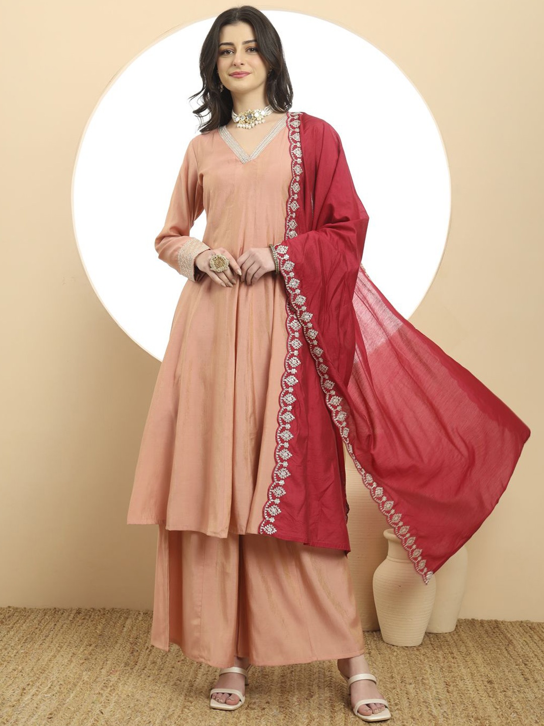 

Yufta Women Yoke Design Regular Kantha Work Kurta with Palazzos & With Dupatta, Peach