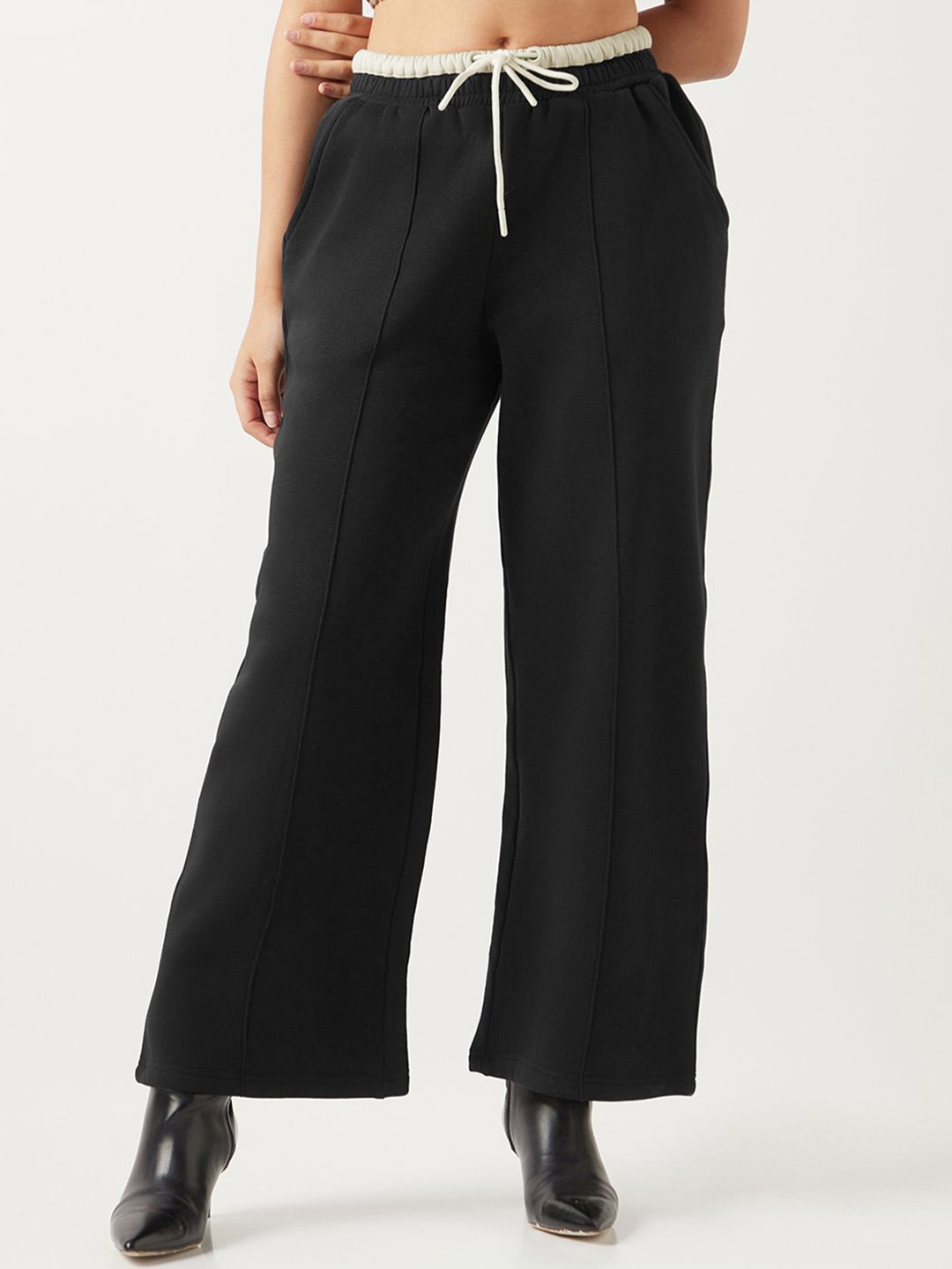 

Bewakoof Heavy Duty Women Black Wide Leg Pants