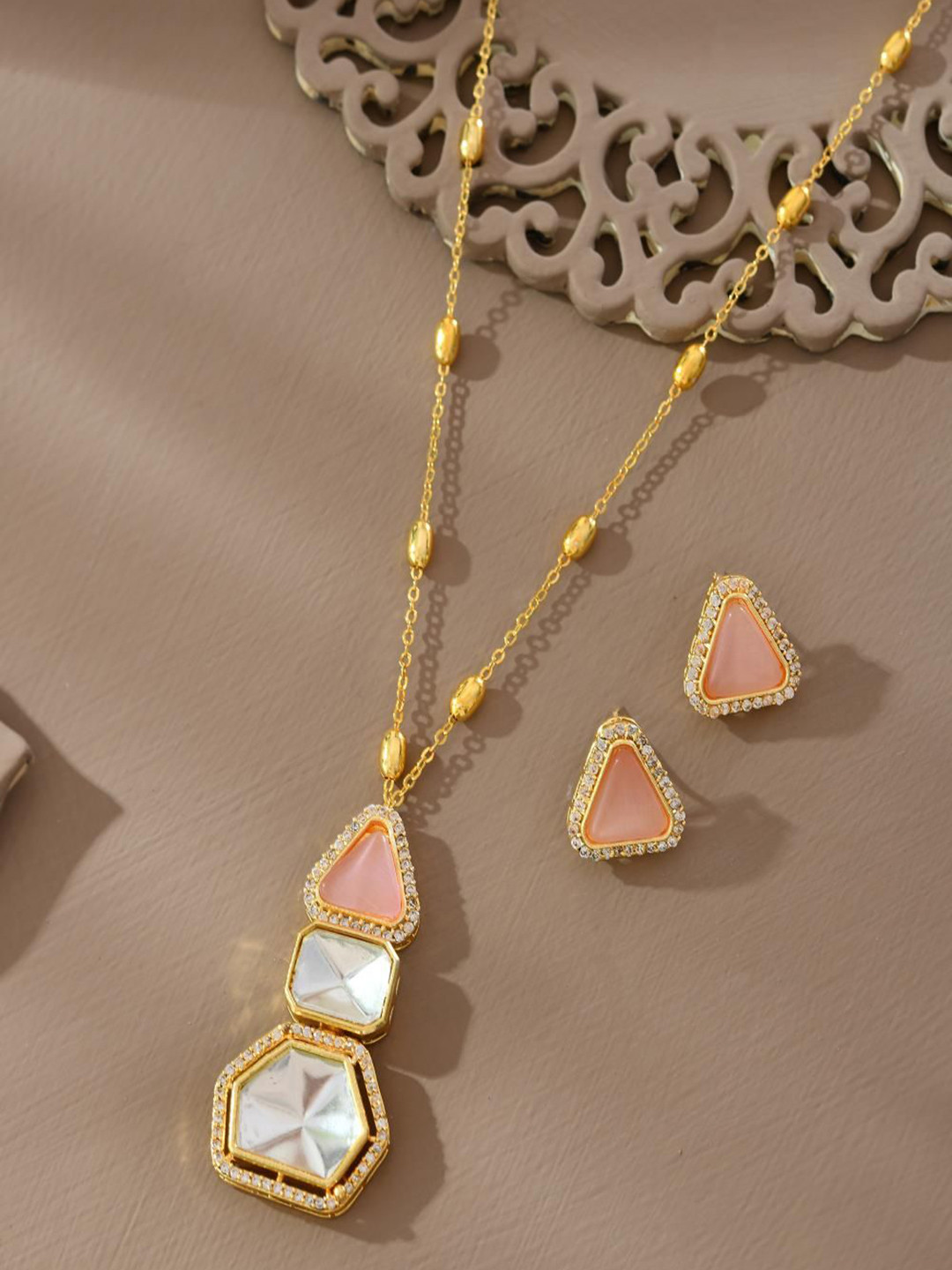 

STYYO Gold-Plated Artificial Stones Studded Jewellery Set, Peach