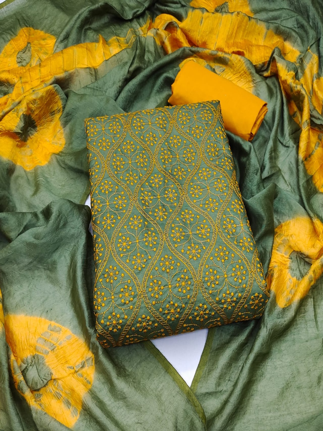 

Rangtulika Ethnics Floral Embroidered Unstitched Dress Material, Green