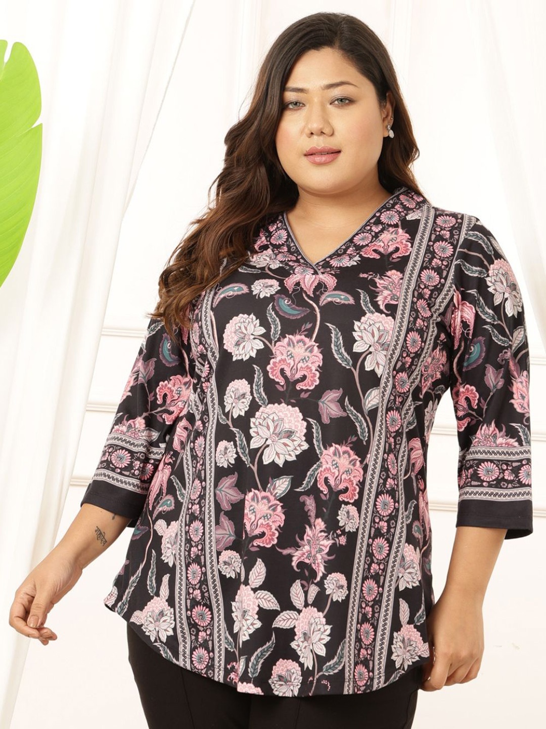

Amydus Plus Size Women Floral Printed Top, Black