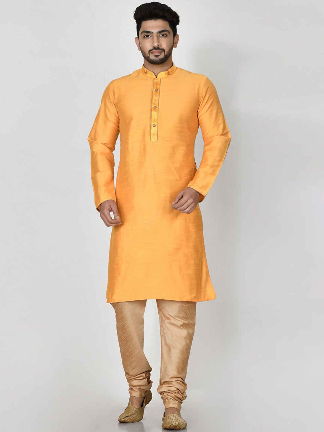 

RANAK Men Embroidered Regular Kurta with Pyjamas, Yellow