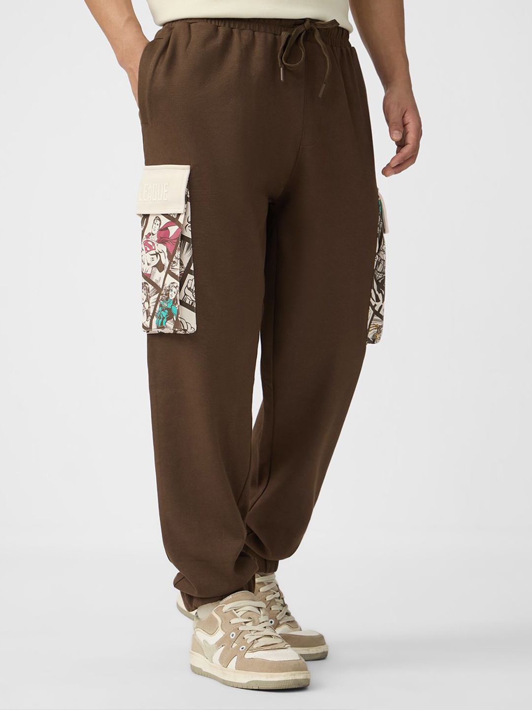 

The Souled Store Men Printed Justice League Comic Vibe Cargo Joggers, Brown