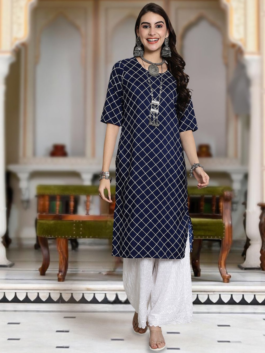 

Moda Rapido Checked Round Neck Straight Kurta, Navy blue