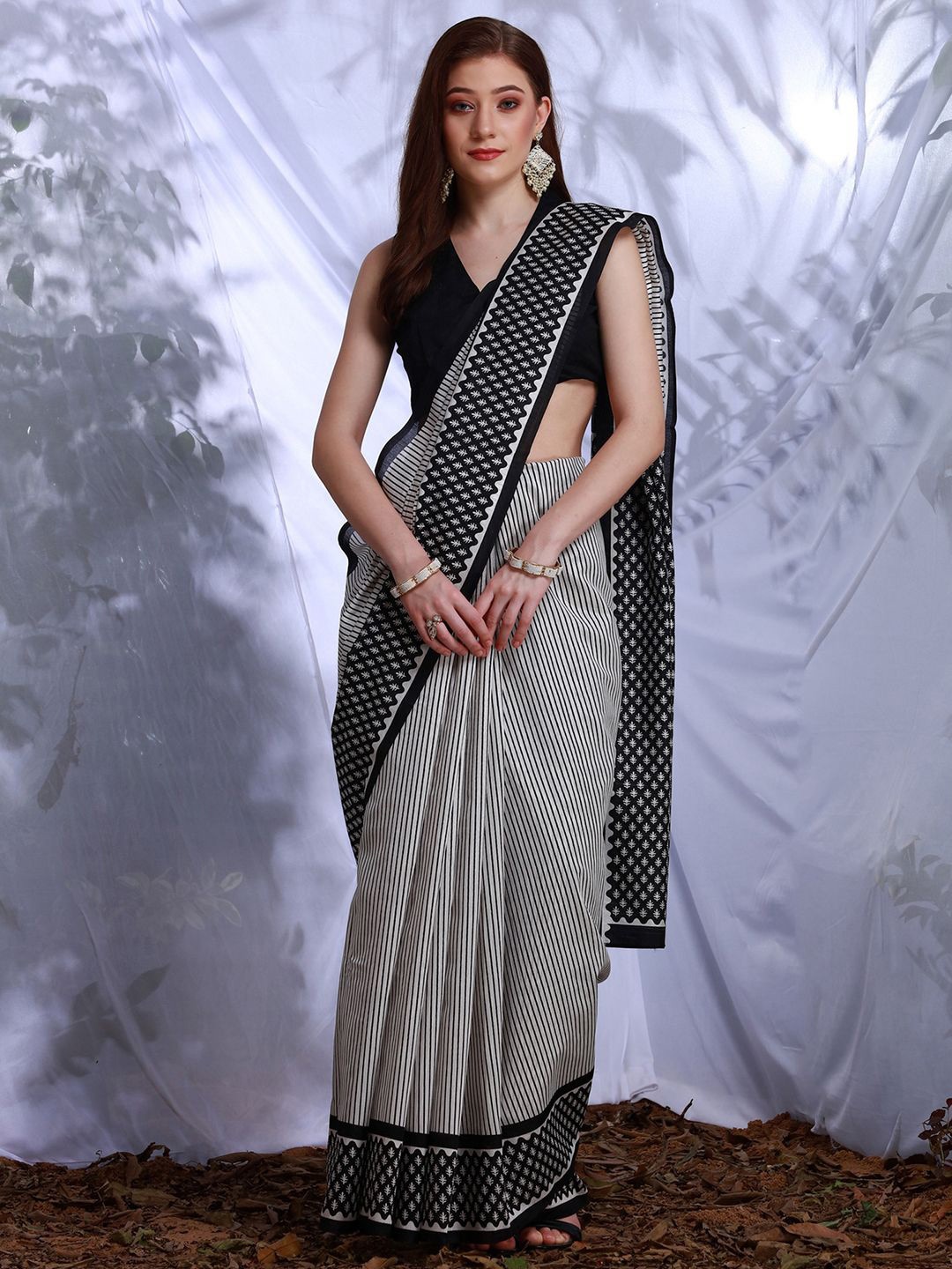 

Mitera Striped Silk Blend Bagru Saree, White