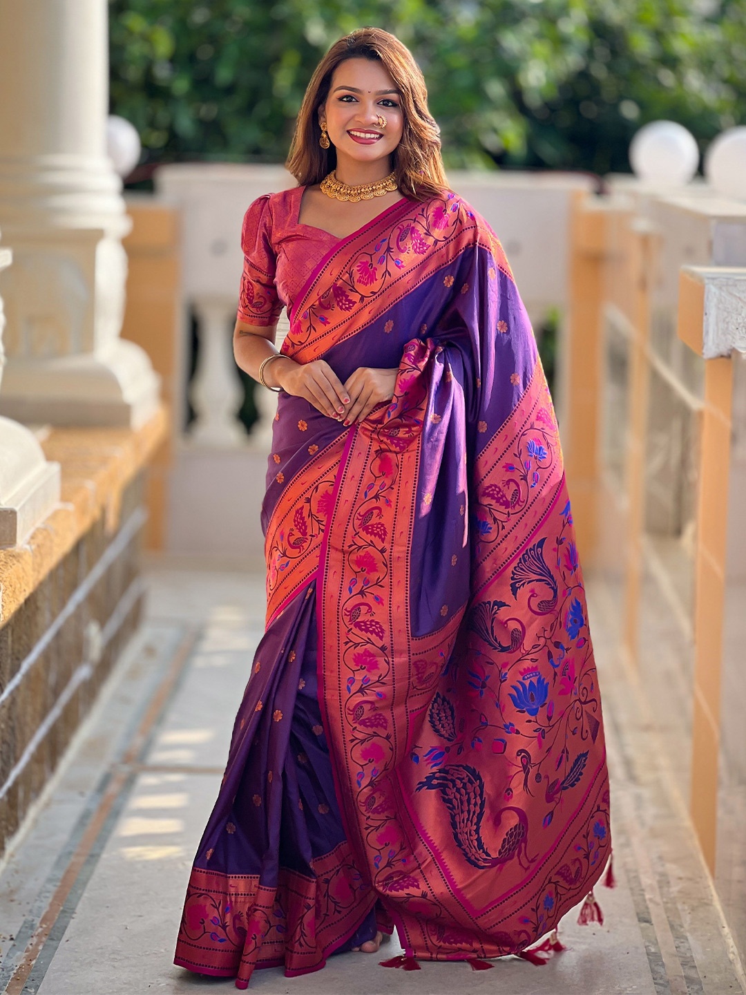 

Ekta Textiles Woven Design Zari Pure Silk Paithani Saree, Violet