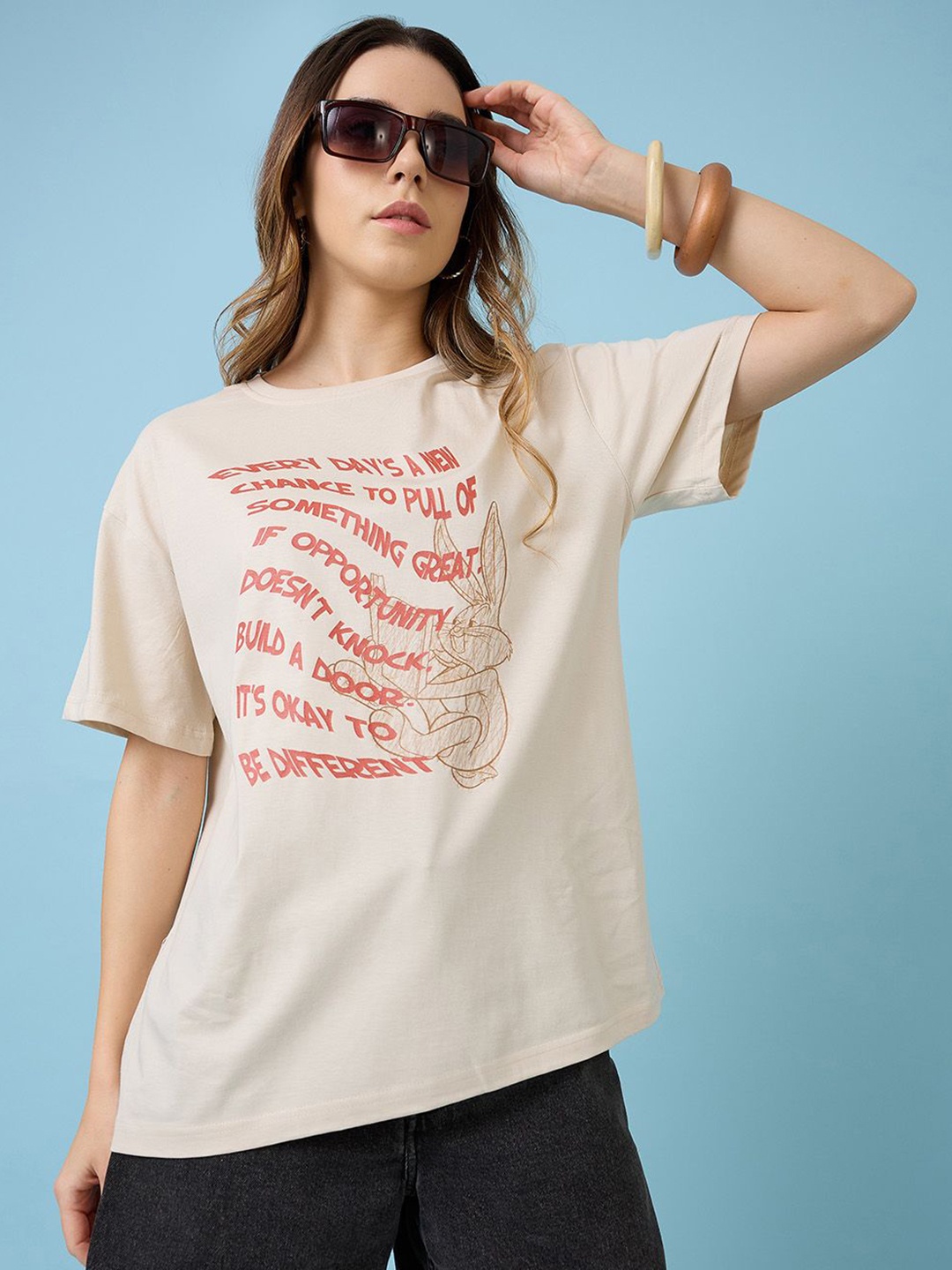 

Kook N Keech Looney Tunes Women Printed Pockets T-shirt, Cream