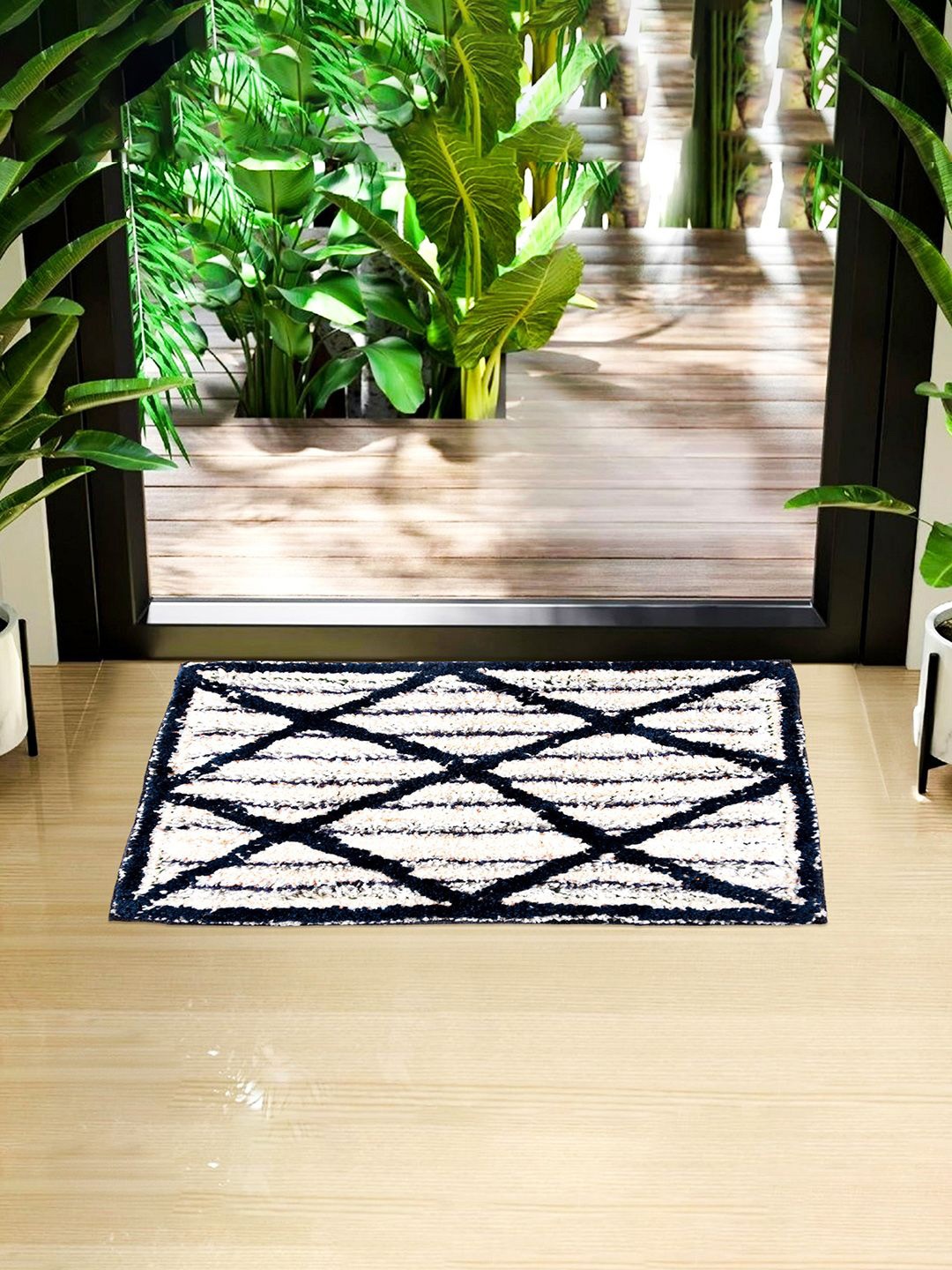 

Kuber Industries Blue & White Katli Mingle Stain Resistant Dust Trapper Doormat