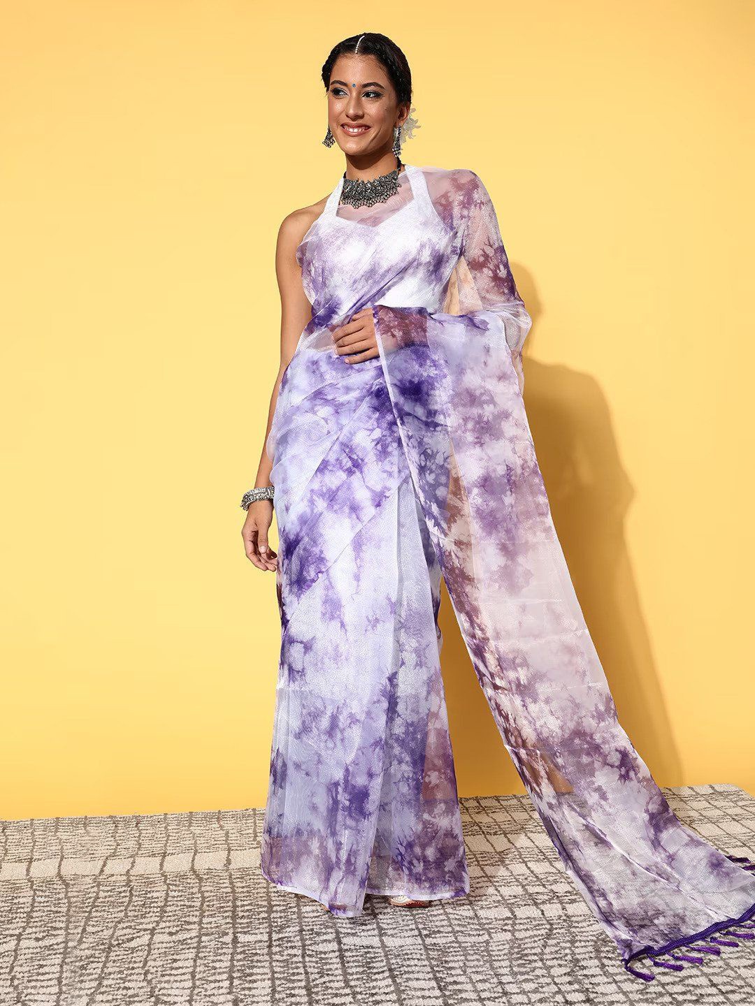 

DIVASTRI Tie and Dye Organza Saree, Purple