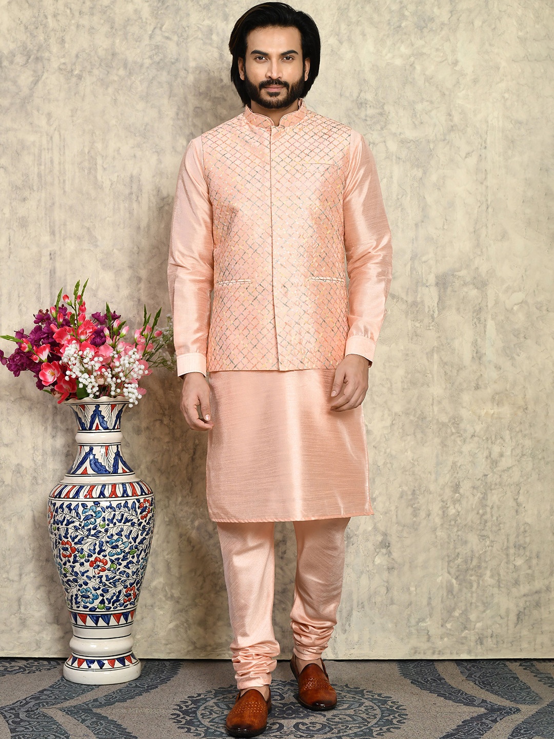 

RANAK Men Ethnic Motifs Embroidered Regular Kurta with Pyjamas, Peach