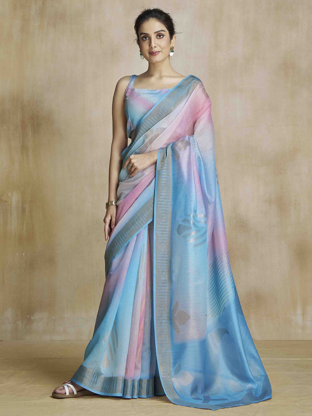 

DIVASTRI Ombre Zari Silk Blend Saree, Blue