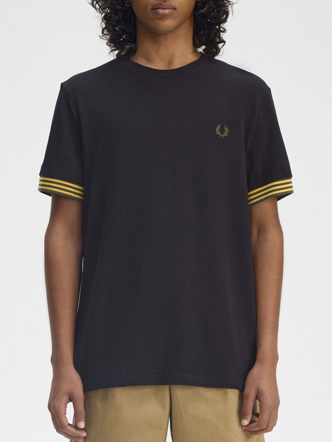

Fred Perry Men V-Neck Pockets T-shirt, Black