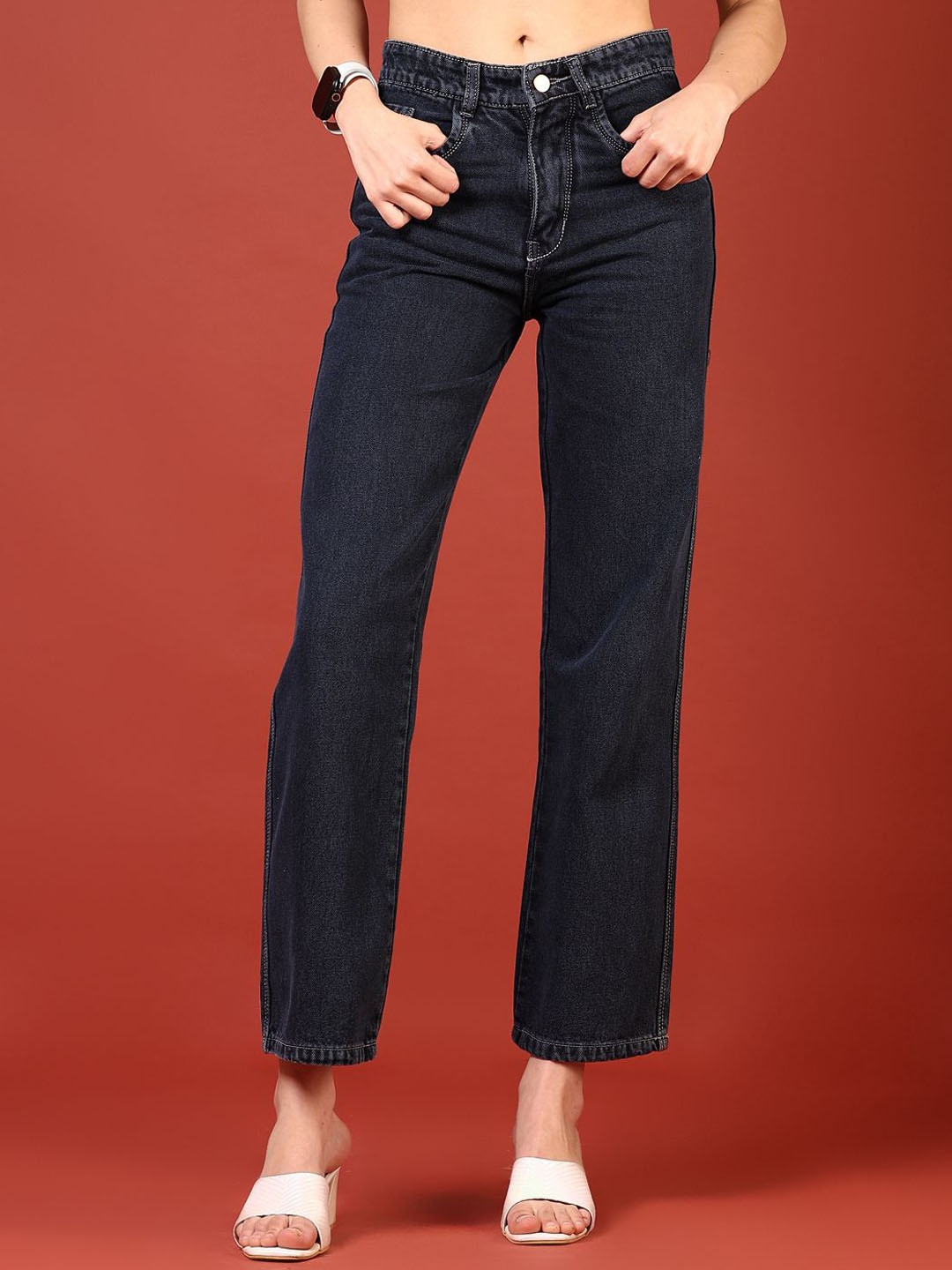 

V-Mart Women Straight Fit Light Fade Jeans, Blue