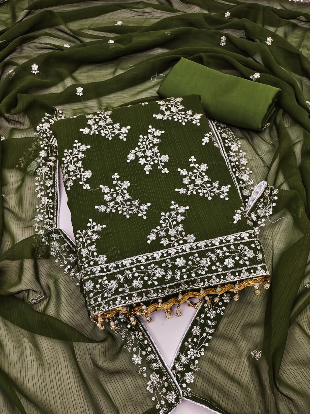 

SWARNGANGA TEX Floral Embroidered Sequinned Georgette Unstitched Dress Material, Green