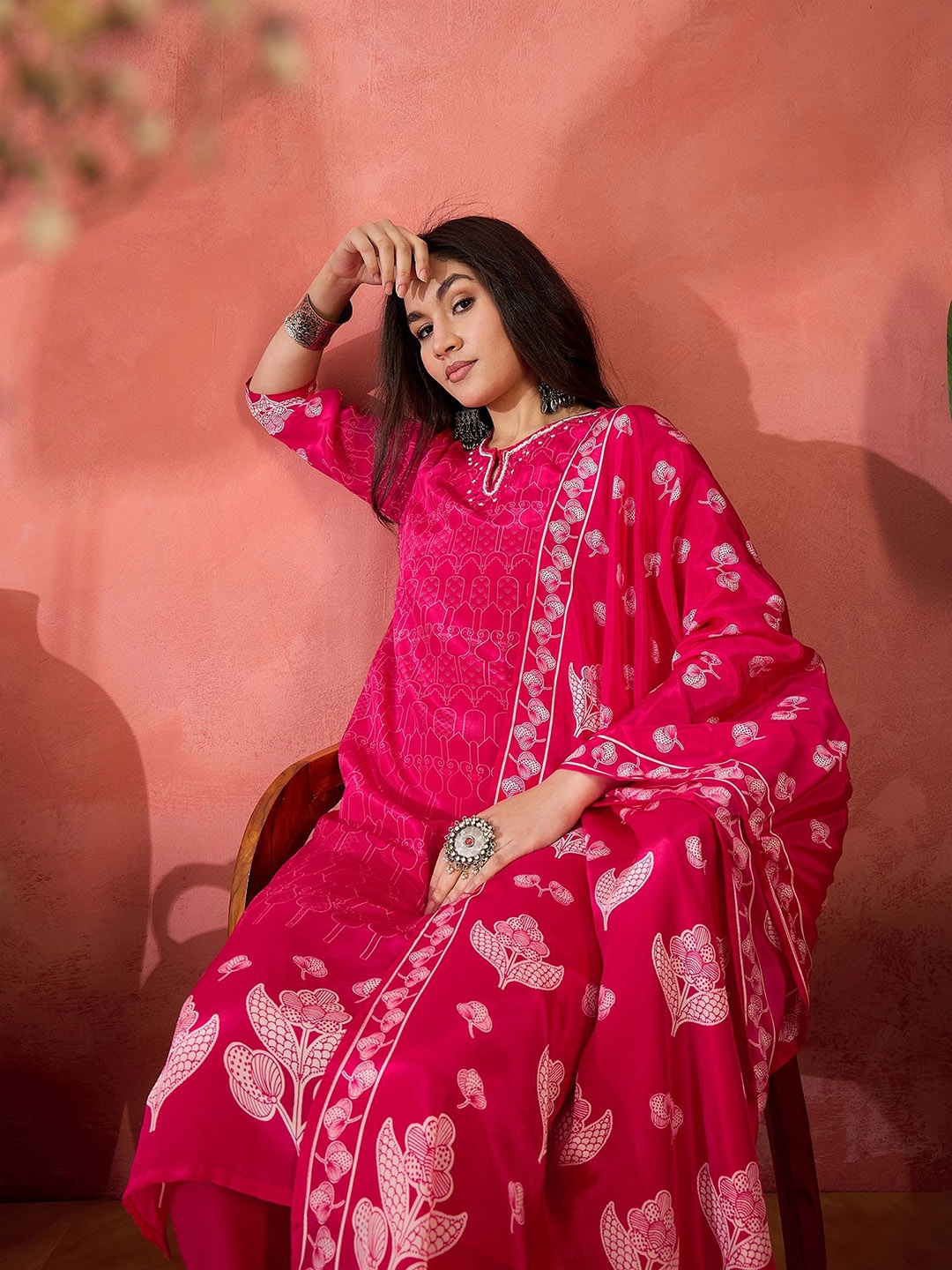 

Sangria Geometric Printed Kurta & Trousers With Dupatta, Pink