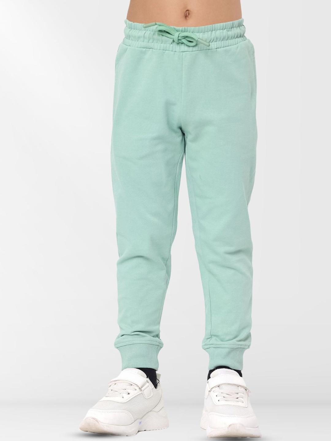 

Nuego Boys Solid Pure Cotton Mid Rise Cargo Joggers, Green