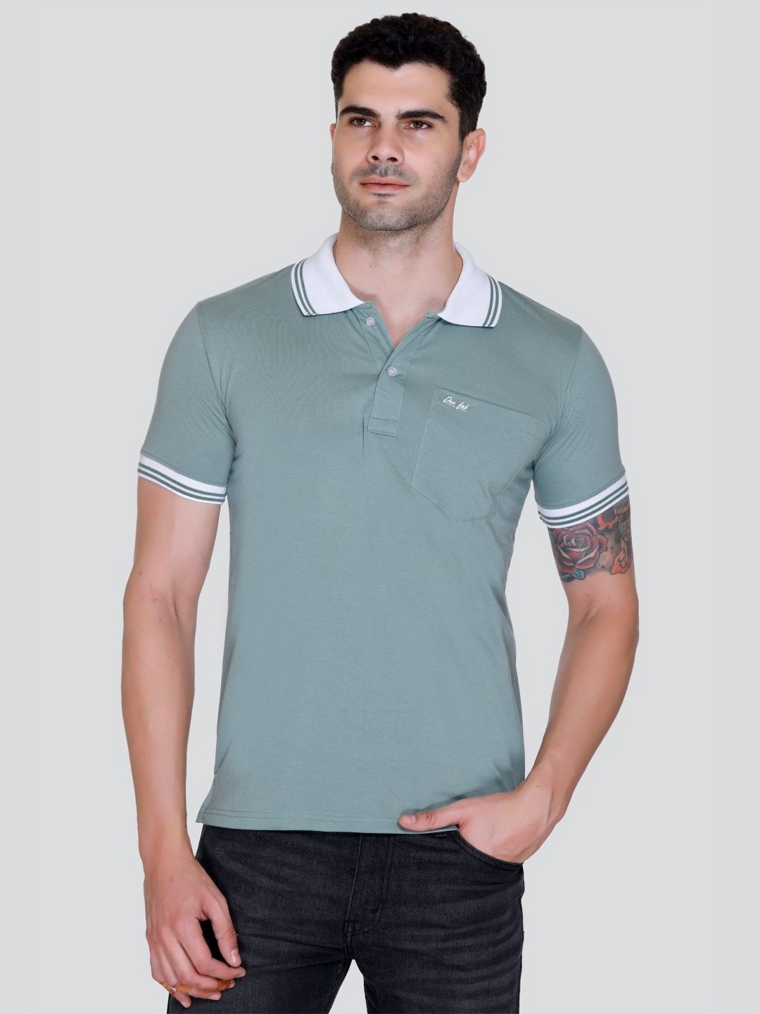 

Deefab Men Pockets T-shirt, Sea green