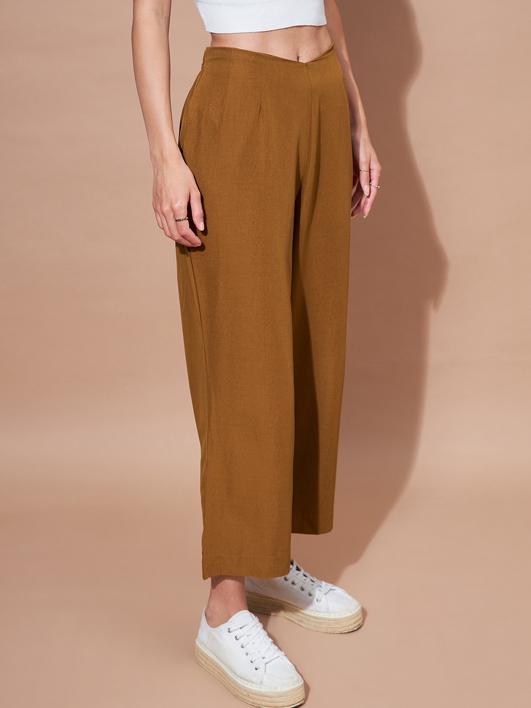 

DressBerry Women Trousers, Brown