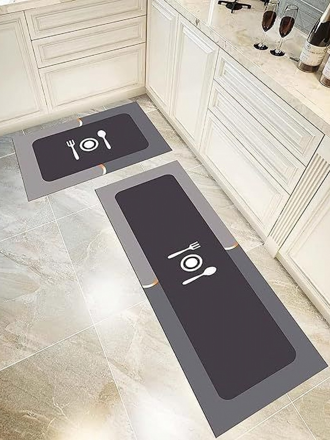 

FAVRIA Black & White 2 Pieces Printed Waterproof Kitchen Mats