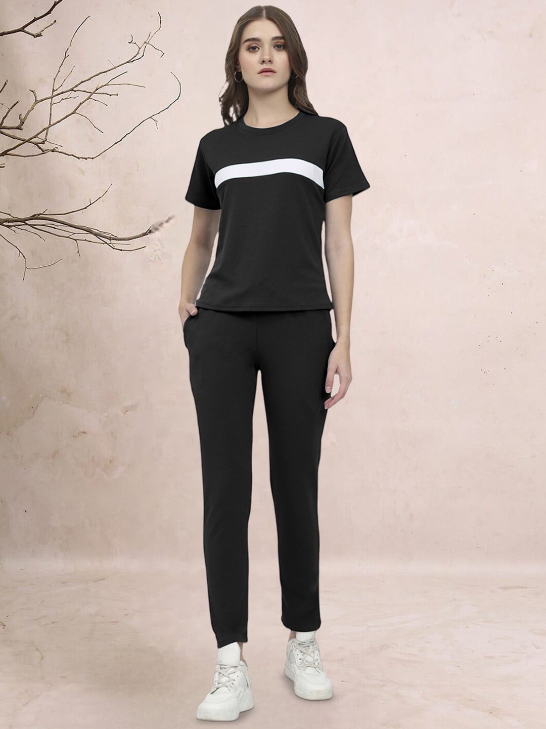 

DTR FASHION Round Neck T-Shirt With Trousers Co-Ords, Black