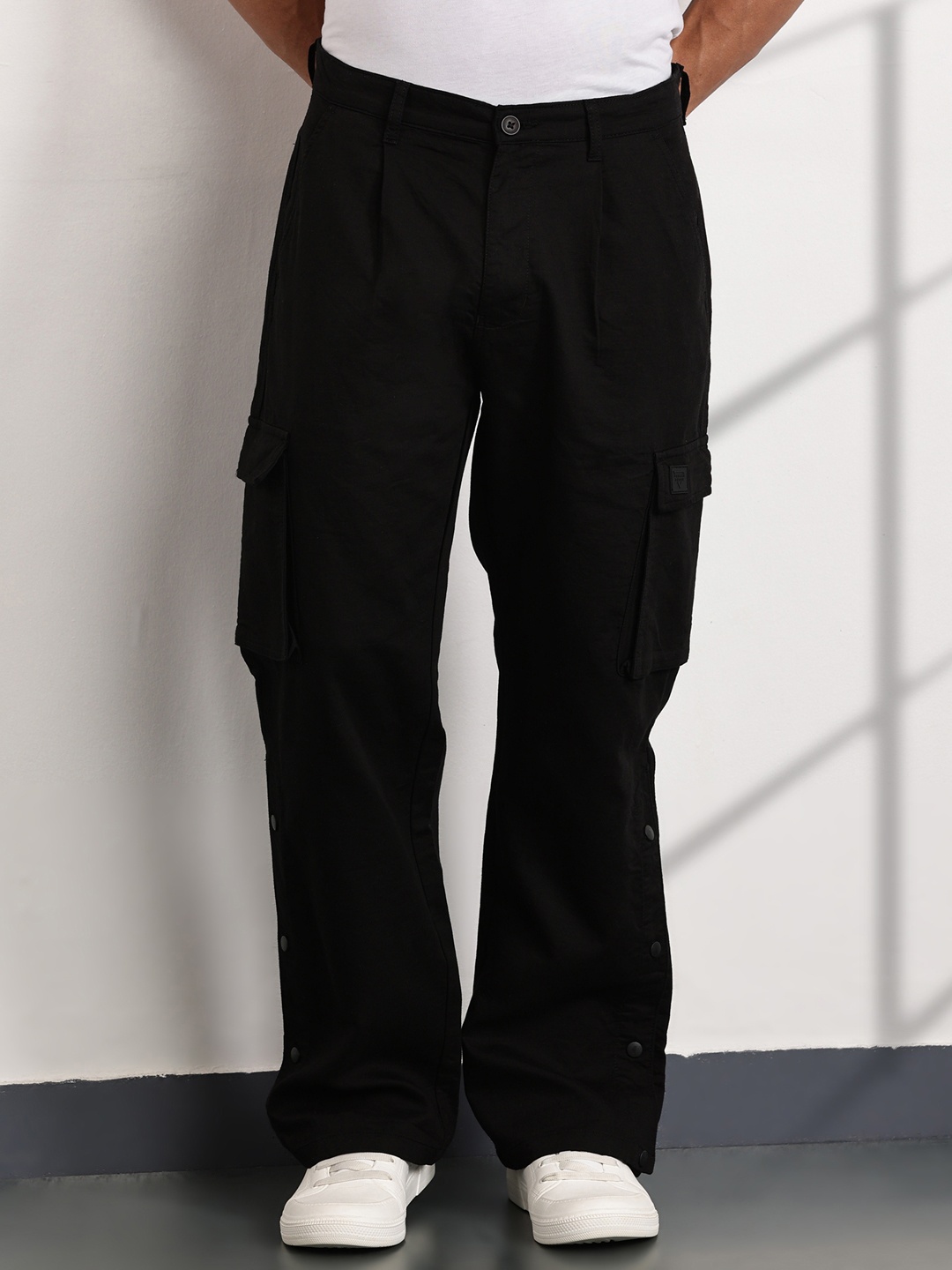

Thomas Scott Men Smart Easy Wash Cargos Trousers, Black