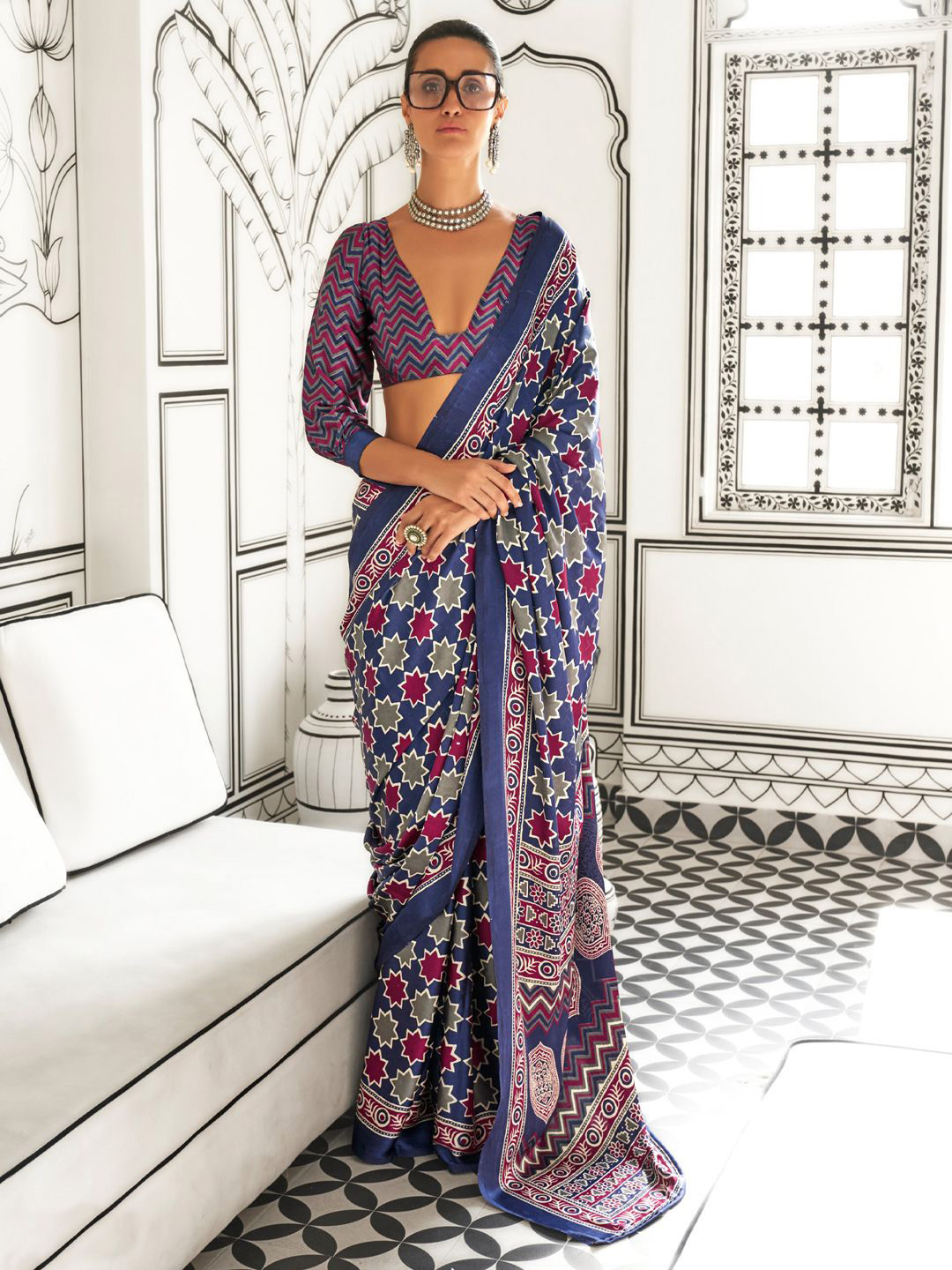 

Mitera Poly Crepe Block Print Saree, Navy blue