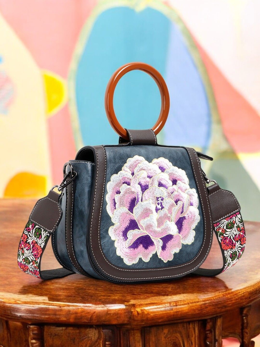 

Exotic Sling Bag, Blue