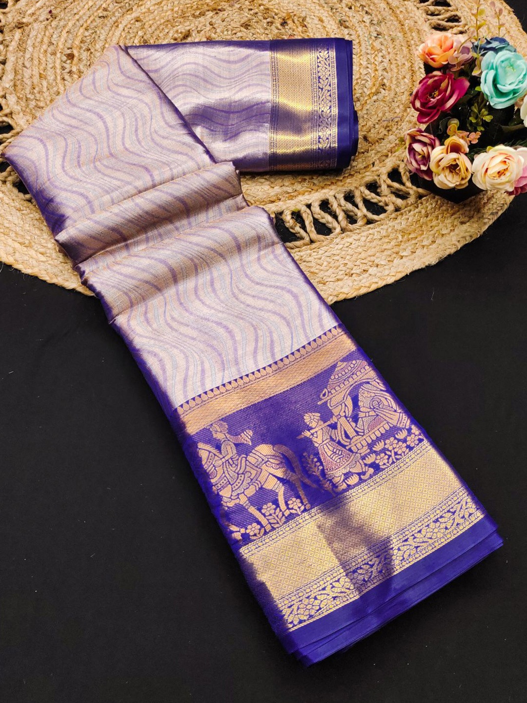 

yourwish Striped Zari Pure Silk Kanjeevaram Saree, Blue