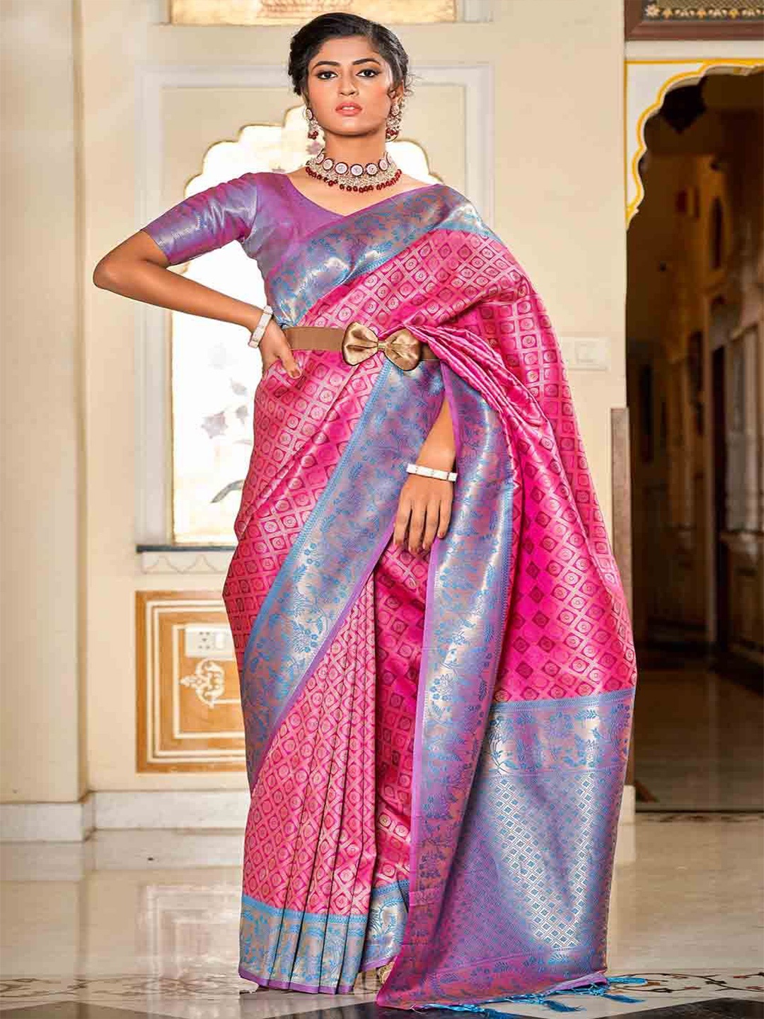 

FASHION STROM Woven Design Zari Silk Blend Banarasi Saree, Pink