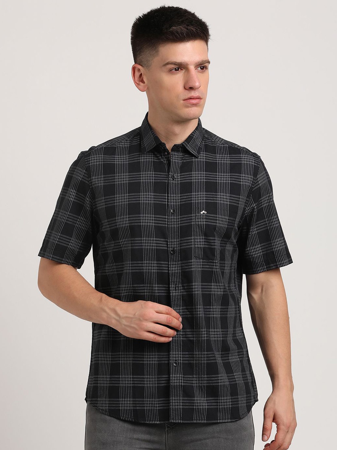 

Turtle Men Relaxed Slim Fit Buffalo Checks Opaque Checked Casual Shirt, Black