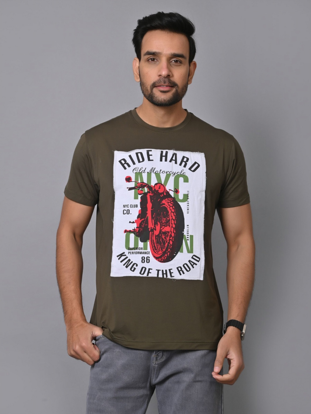 

ARBOUR Men Typography Printed Slim Fit T-shirt, Olive